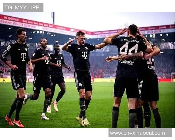 巴黎与拜仁激战正酣比赛结果揭晓引发球迷热议 巴黎与拜仁激战正酣比赛结果揭晓引发球迷热议